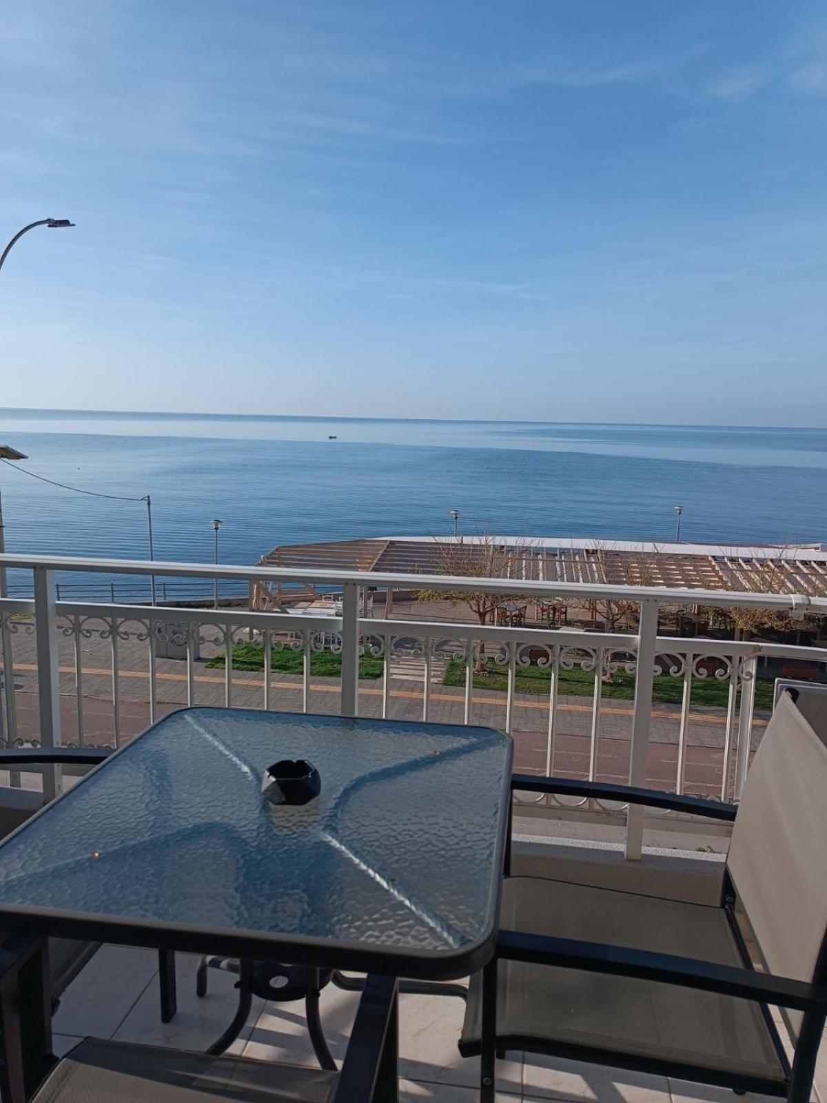 Marina'S Boutique Apartment Alexandroupoli Bagian luar foto